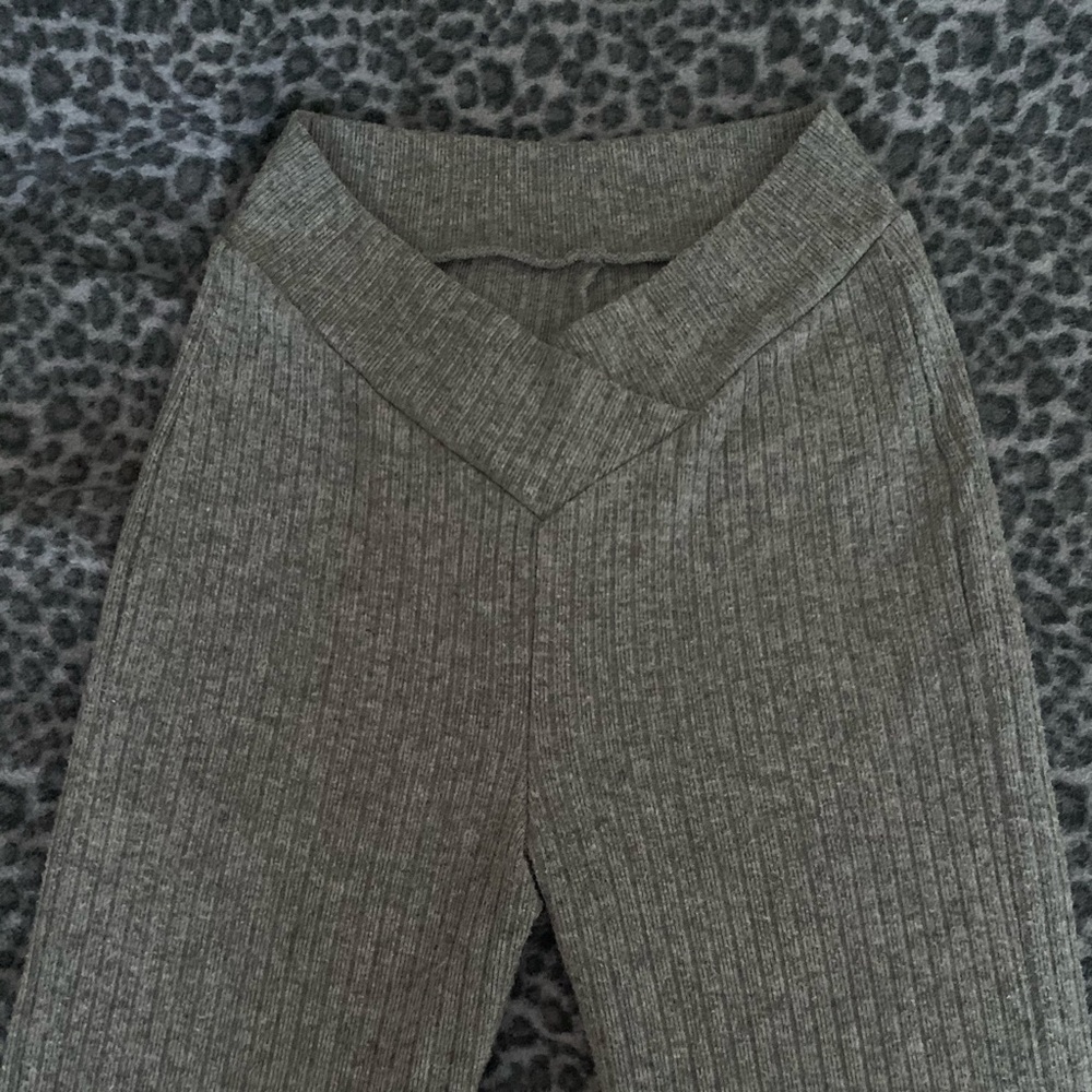 WILD FABLE CROSS WAISTBAND FLARED LEGGINGS